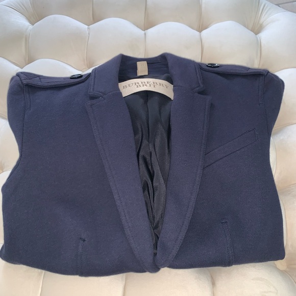 Burberry blazer fitted navy jacket. Size 2. - Picture 8 of 9